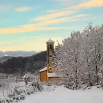 Dom wakacyjny Suma Si Casa Cesare - 2000 Mq Di Giardino A Vostra Disposizione