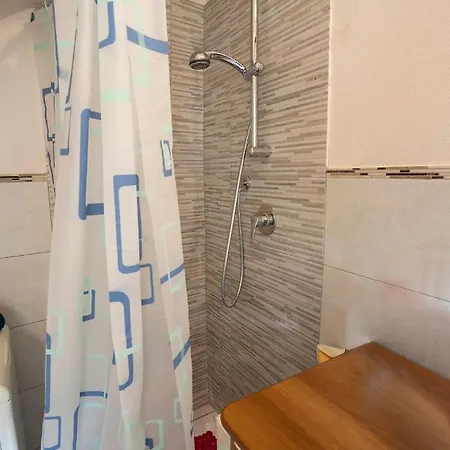 Suma Si Casa Cesare - 2000 Mq Di Giardino A Vostra Disposizione