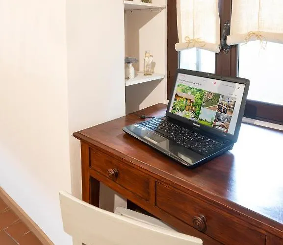 Suma Si Casa Cesare - 2000 Mq Di Giardino A Vostra Disposizione Hébergement de vacances Busca