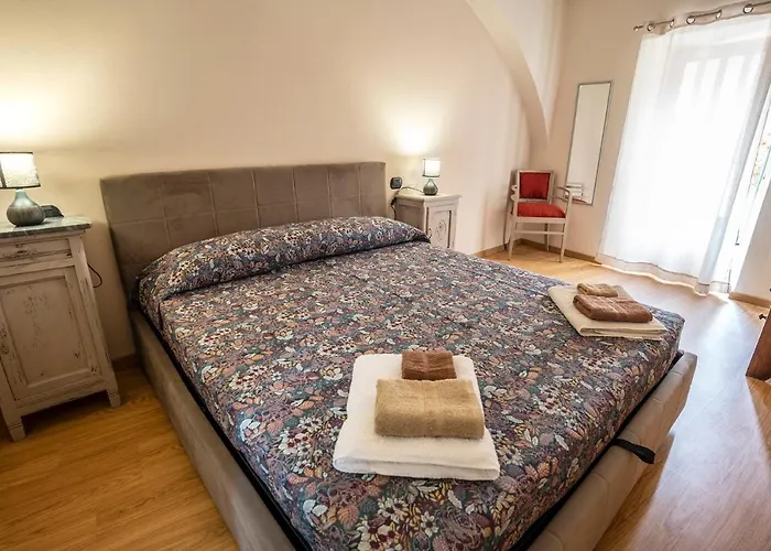 Suma Si Casa Cesare - 2000 Mq Di Giardino A Vostra Disposizione Hébergement de vacances Busca